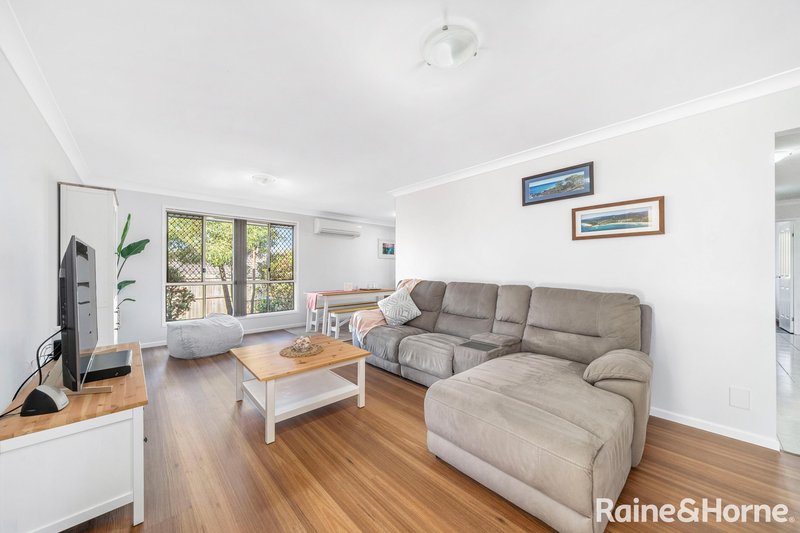 Photo - 33 Queen Elizabeth Drive, Eatons Hill QLD 4037 - Image 3