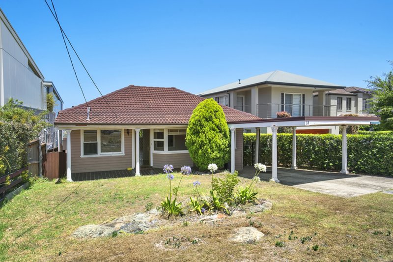 Photo - 33 Quirk Street, Dee Why NSW 2099 - Image 2