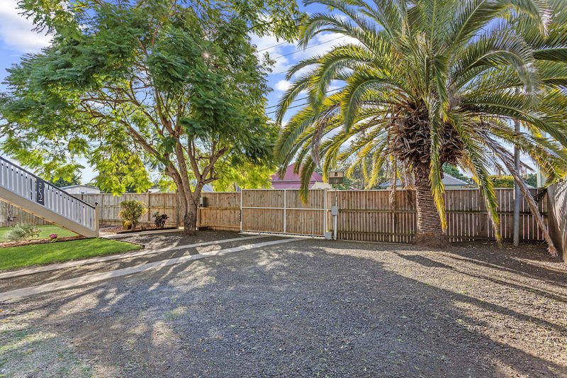 Photo - 33 Railway Street, Booval QLD 4304 - Image 25