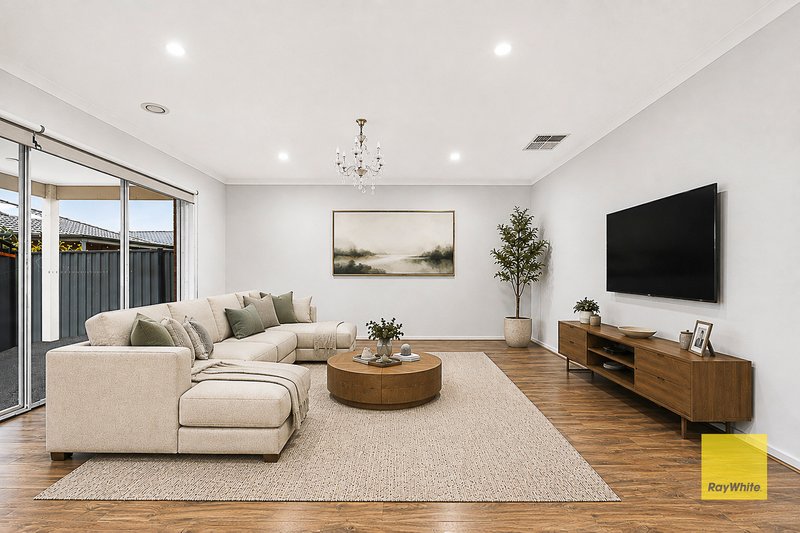 Photo - 33 Rapa Drive, Tarneit VIC 3029 - Image 9