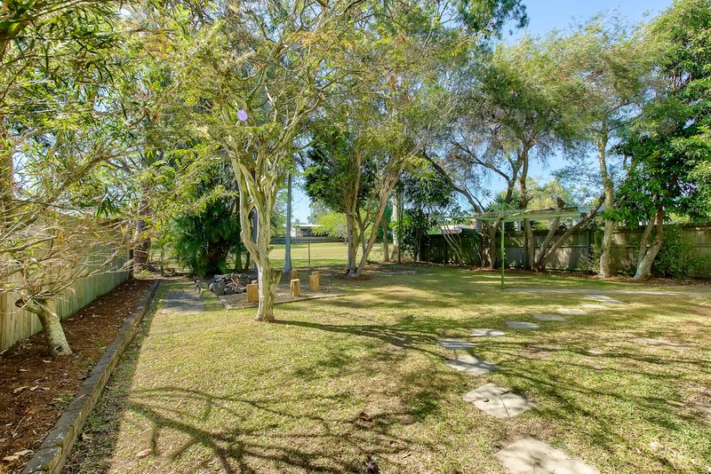 Photo - 33 Redbank Road, Redcliffe QLD 4020 - Image 18