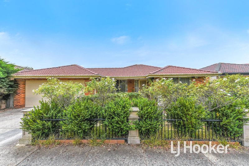 33 Redwood Avenue, Hampton Park VIC 3976