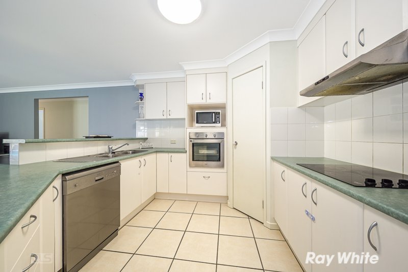 Photo - 33 Reeders Street, Sandstone Point QLD 4511 - Image 3