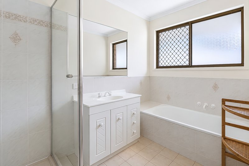 Photo - 3/3 Regency Place, Mudgeeraba QLD 4213 - Image 3