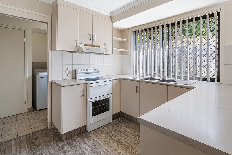 Photo - 3/3 Regency Place, Mudgeeraba QLD 4213 - Image 5