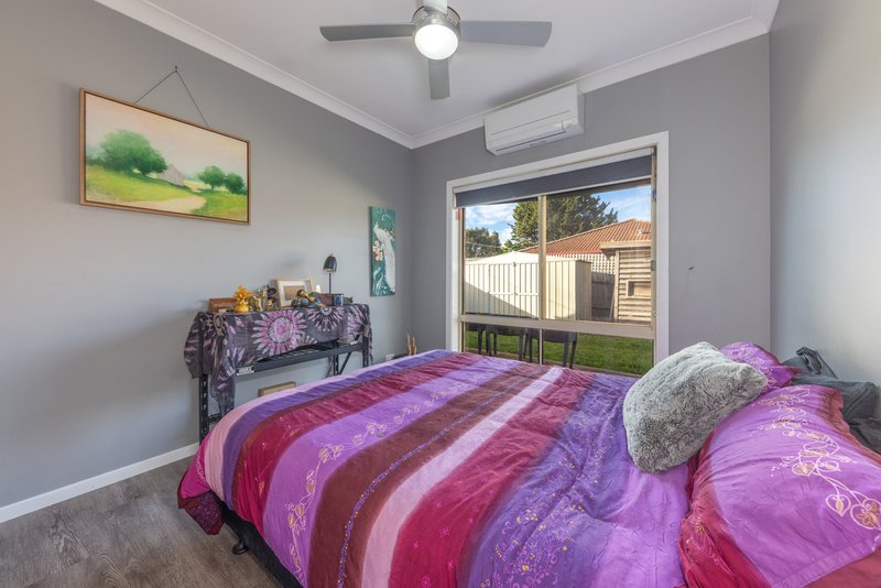 Photo - 33 Reynolds Grove, Romsey VIC 3434 - Image 10