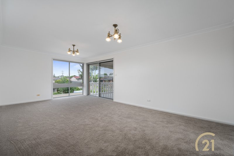 Photo - 33 Rhondda Street, Smithfield NSW 2164 - Image 6