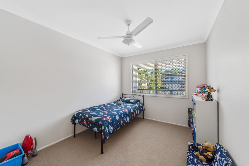 Photo - 33 Rinavore Street, Ferny Grove QLD 4055 - Image 13