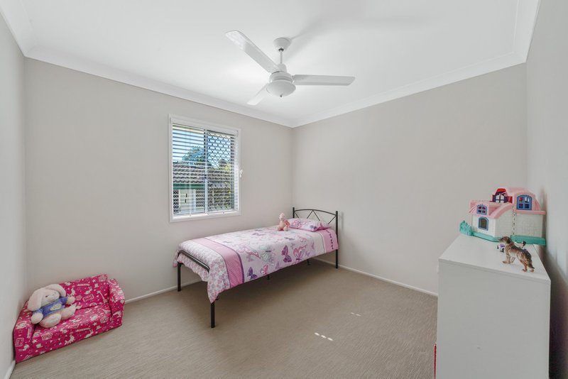 Photo - 33 Rinavore Street, Ferny Grove QLD 4055 - Image 15