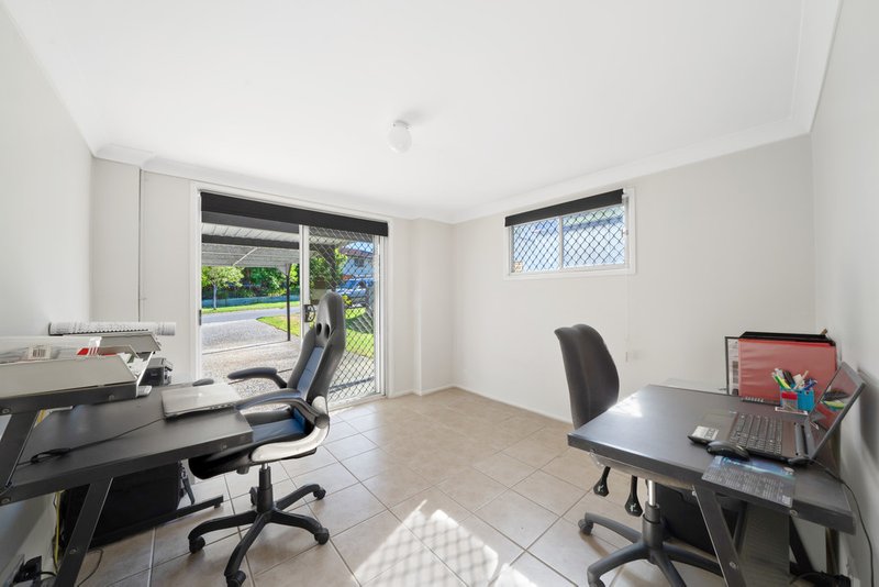 Photo - 33 Rinavore Street, Ferny Grove QLD 4055 - Image 17