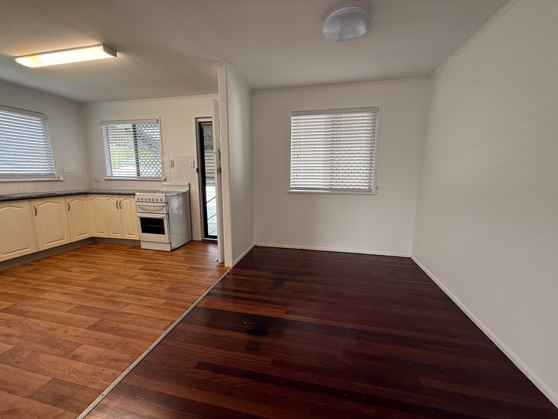 Photo - 33 Ringwood Street, Durack QLD 4077 - Image 3