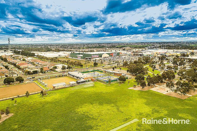 Photo - 33 River Street, Maribyrnong VIC 3032 - Image 13