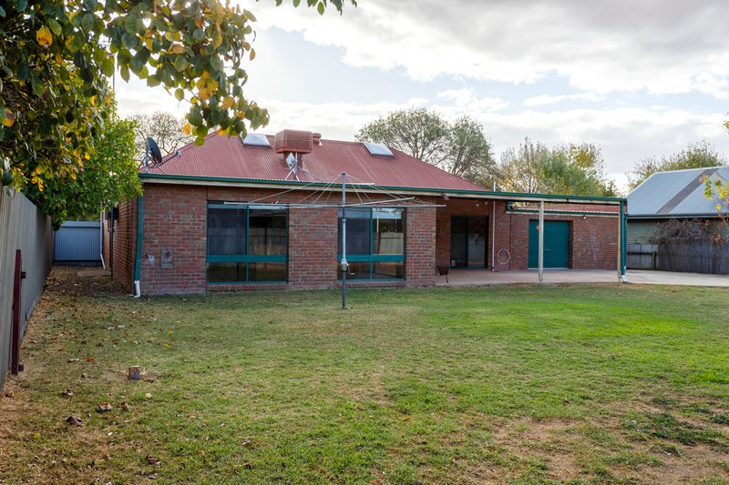 Photo - 33 Robinson Street, Murchison VIC 3610 - Image 18