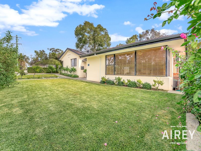 Photo - 33 Rochdale Road, Mount Claremont WA 6010 - Image 3