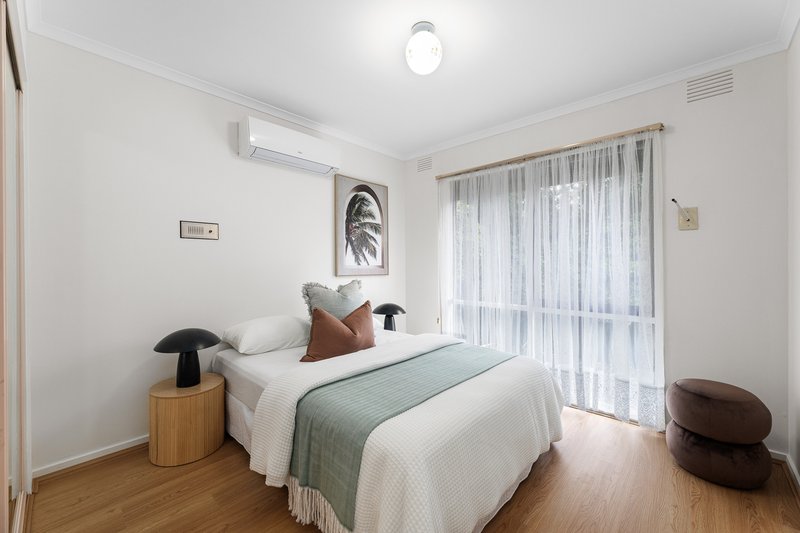 Photo - 33 Roehampton Avenue, Wantirna VIC 3152 - Image 11