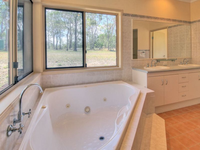 Photo - 33 Rundalua Road, Chambers Flat QLD 4133 - Image 8