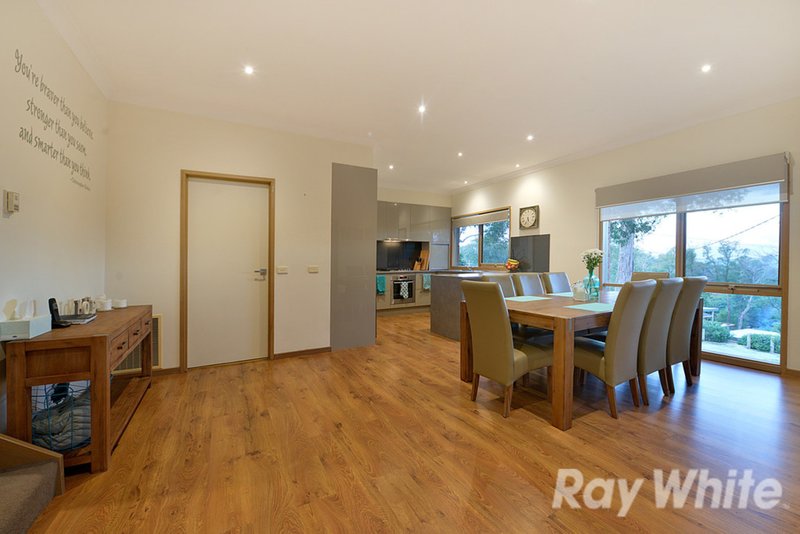 Photo - 33 Russell Street, Mount Evelyn VIC 3796 - Image 2