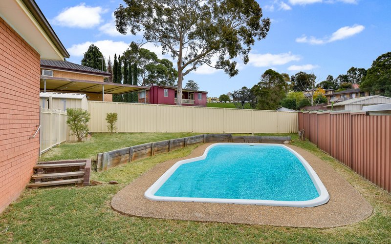 Photo - 33 Salamaua Place, Glenfield NSW 2167 - Image 9