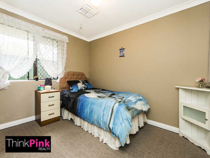 Photo - 33 San Jacinta Road, Seville Grove WA 6112 - Image 6