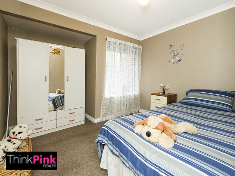 Photo - 33 San Jacinta Road, Seville Grove WA 6112 - Image 7