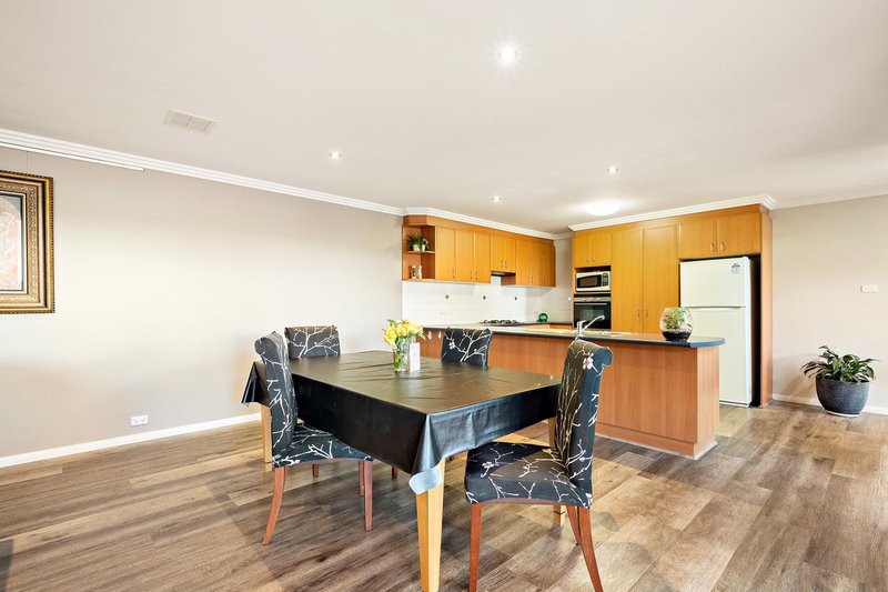 Photo - 33 Sarre Street, Gungahlin ACT 2912 - Image 8