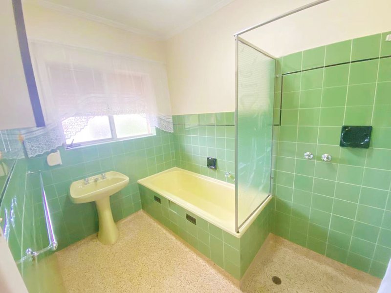 Photo - 33 Savas Road, Rostrevor SA 5073 - Image 9