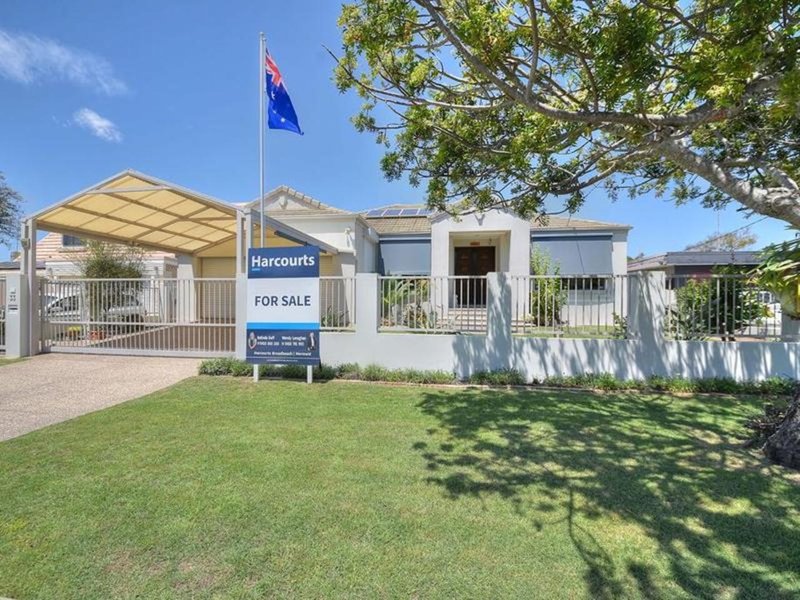 Photo - 33 Savoy Drive, Broadbeach Waters QLD 4218 - Image 4