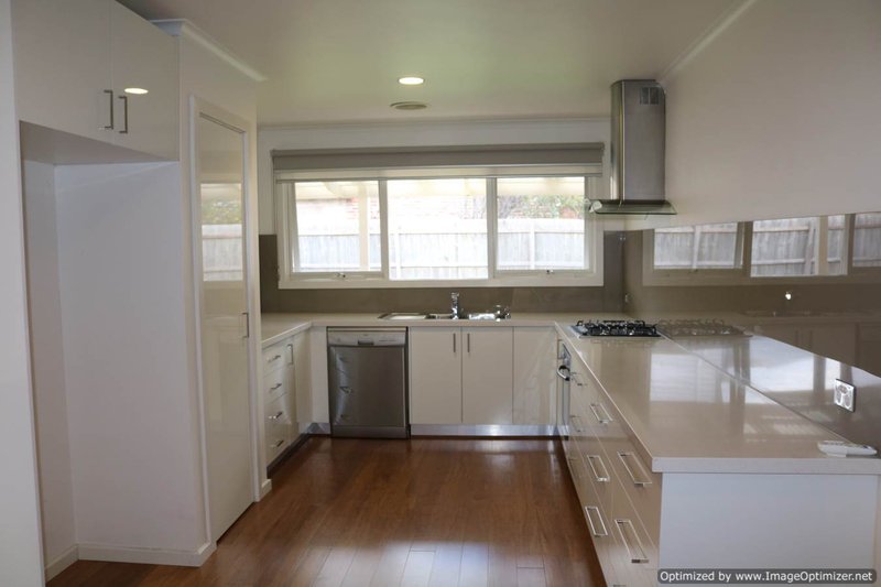 Photo - 33 Scherman Drive, Altona Meadows VIC 3028 - Image 2