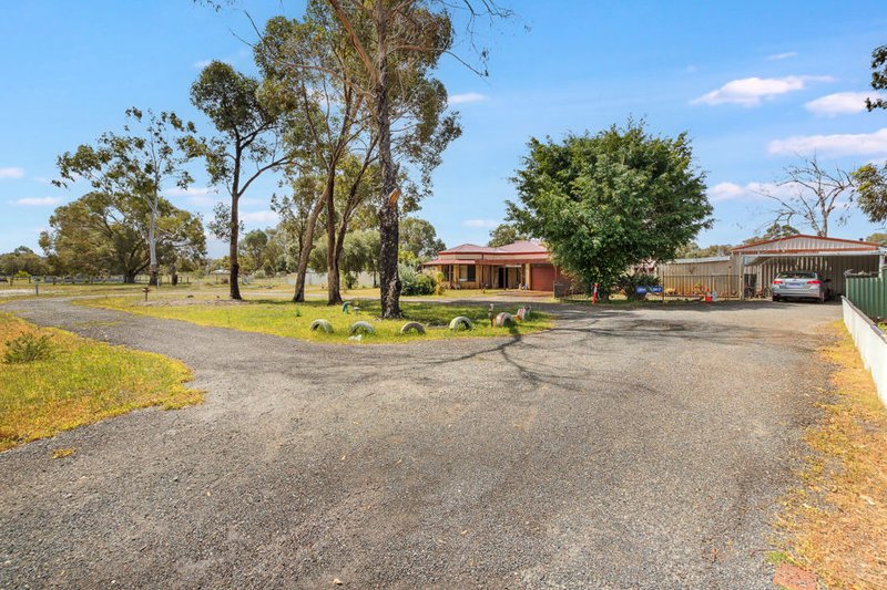 Photo - 33 Serene Place, Barragup WA 6209 - Image 3