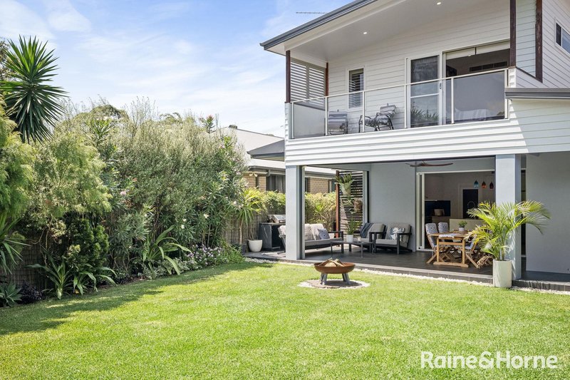 Photo - 33 Shackleton Street, Shoalhaven Heads NSW 2535 - Image 1