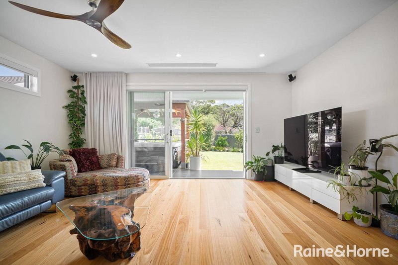 Photo - 33 Shackleton Street, Shoalhaven Heads NSW 2535 - Image 4