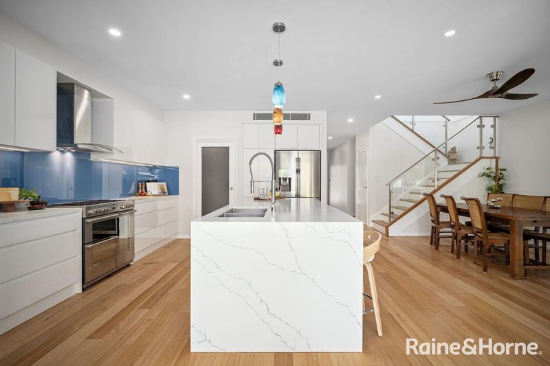 Photo - 33 Shackleton Street, Shoalhaven Heads NSW 2535 - Image 6