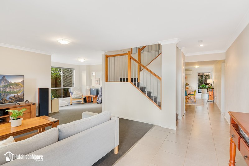 Photo - 33 Shaw Place, Redland Bay QLD 4165 - Image 3
