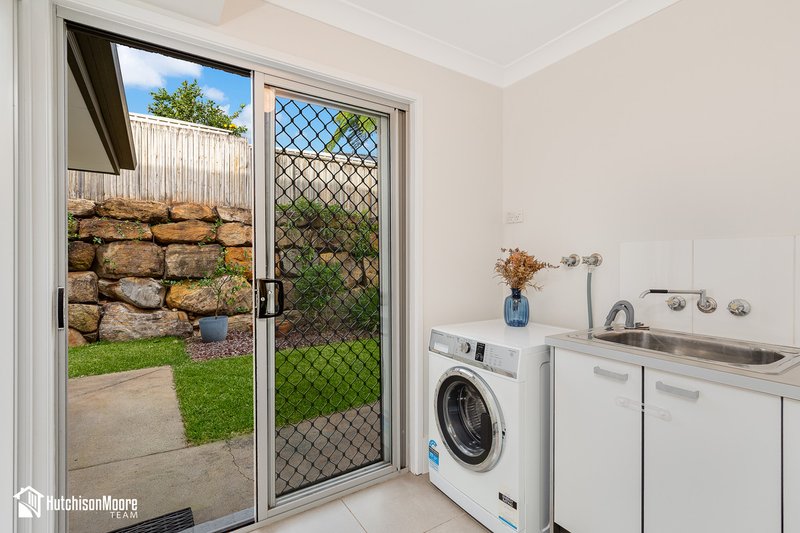 Photo - 33 Shaw Place, Redland Bay QLD 4165 - Image 12