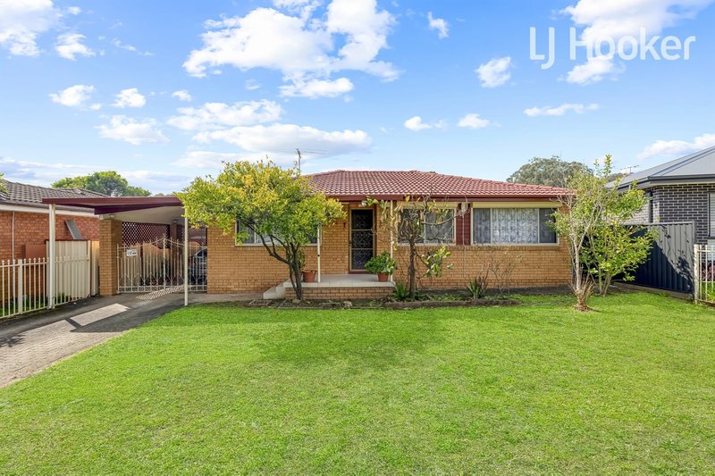 33 Shawnee St , Greenfield Park NSW 2176