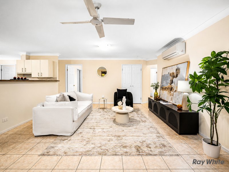 Photo - 33 Shelduck Place, Calamvale QLD 4116 - Image 7