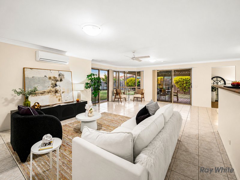 Photo - 33 Shelduck Place, Calamvale QLD 4116 - Image 8