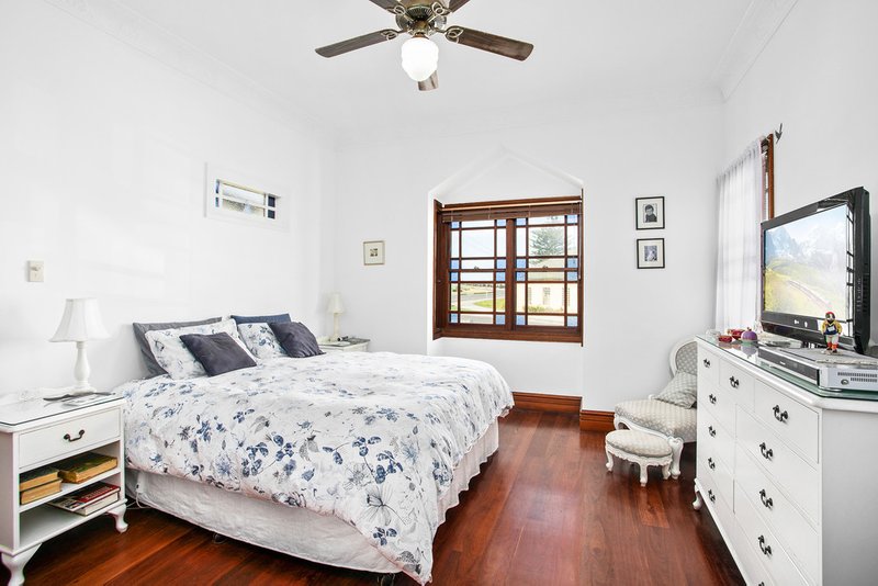 Photo - 33 Shell Cove Road, Barrack Point NSW 2528 - Image 5