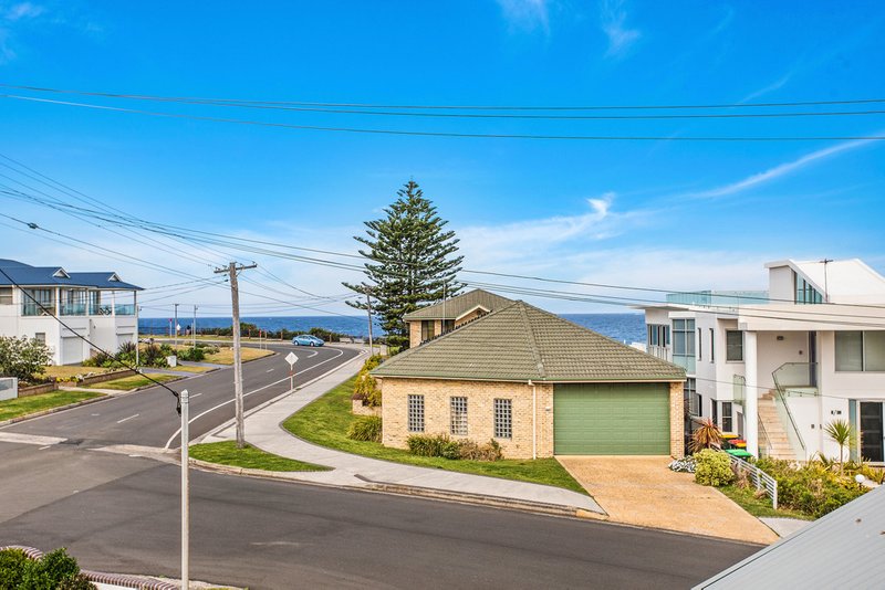 Photo - 33 Shell Cove Road, Barrack Point NSW 2528 - Image 11