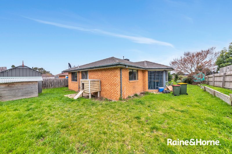 Photo - 33 Short Road, Hampton Park VIC 3976 - Image 15