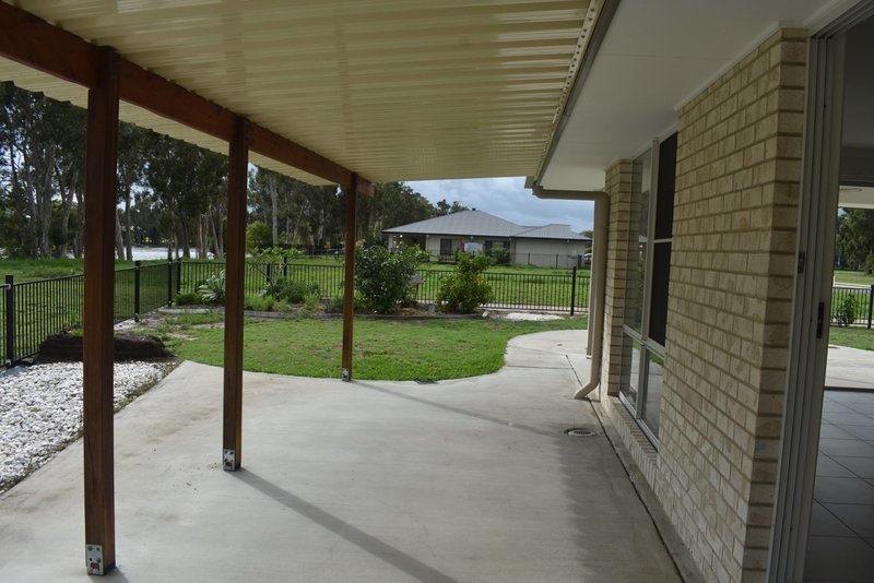 Photo - 33 Sirenia Dr , Burrum Heads QLD 4659 - Image 6