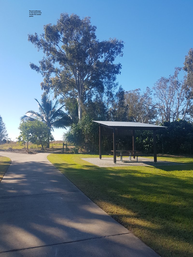 Photo - 33 Sirenia Dr , Burrum Heads QLD 4659 - Image 19