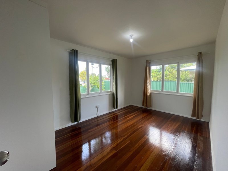 Photo - 33 Skylark Street, Inala QLD 4077 - Image 6