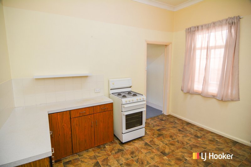 Photo - 33 Spooner Street, Lithgow NSW 2790 - Image 2