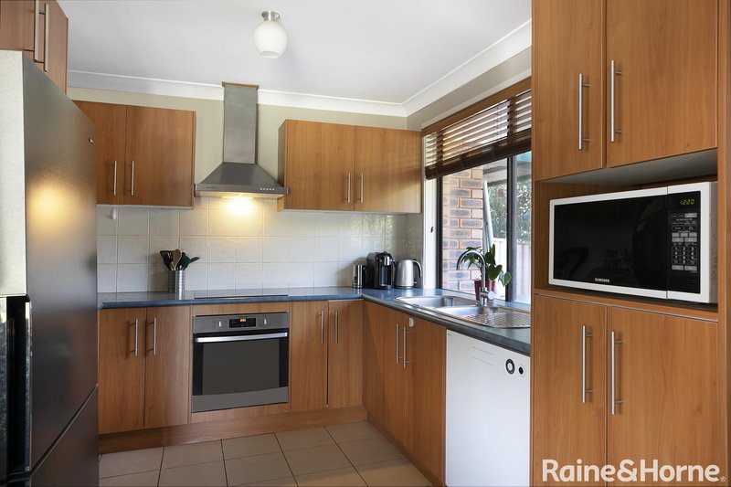 Photo - 33 Stanley Street, Hill Top NSW 2575 - Image 3