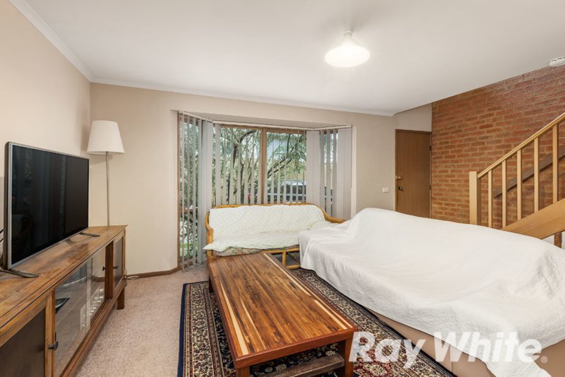 Photo - 3/3 Station Street, Blackburn VIC 3130 - Image 3