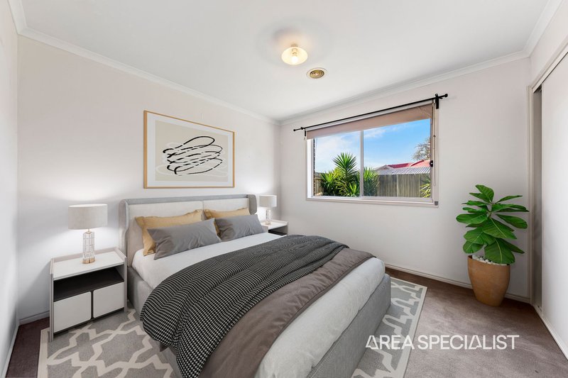 Photo - 33 Stefan Drive, Berwick VIC 3806 - Image 7