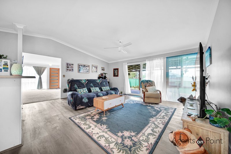 Photo - 33 Strachan Road, Victoria Point QLD 4165 - Image 8