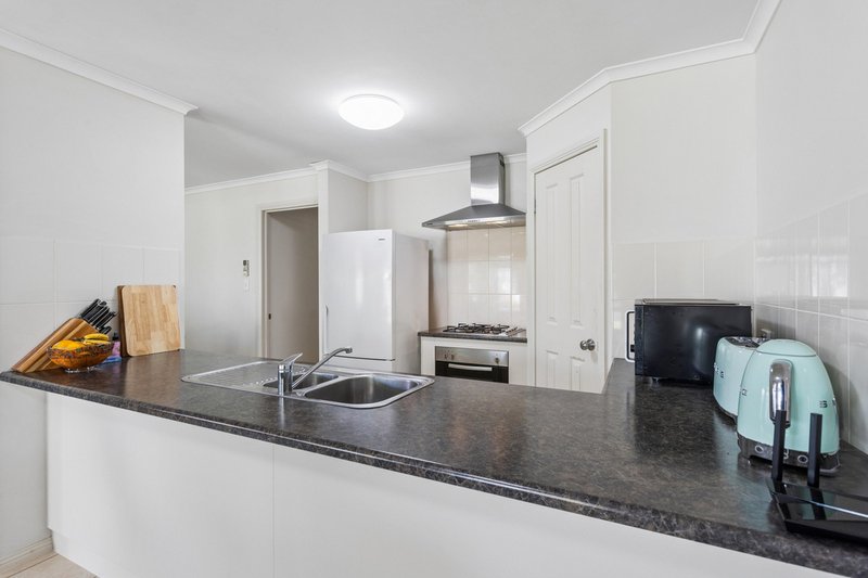 Photo - 33 Strathaird Boulevard, Smithfield SA 5114 - Image 3