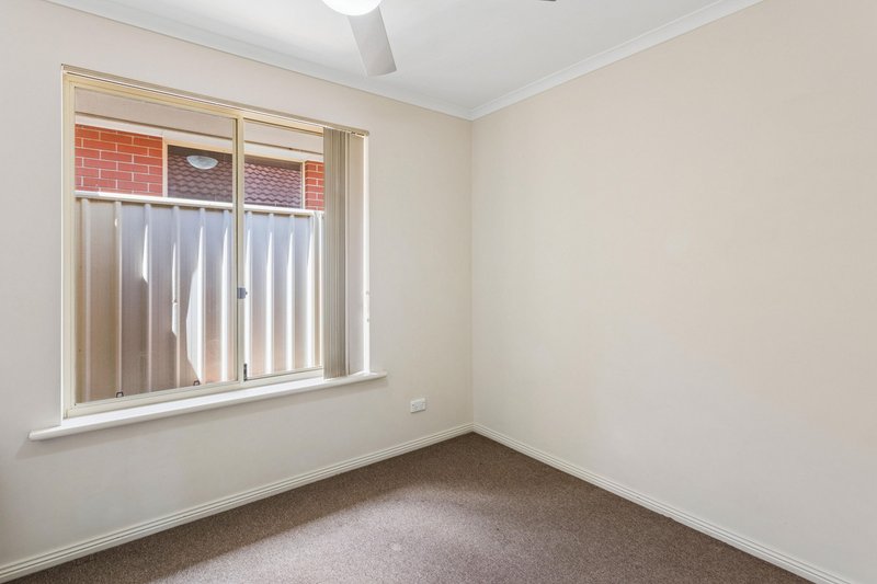 Photo - 33 Strathaird Boulevard, Smithfield SA 5114 - Image 9